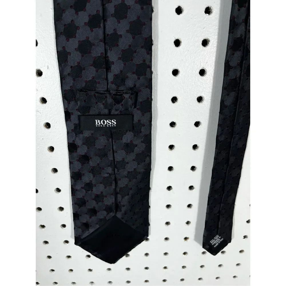Hugo Boss Tie - Picture 4 of 5
